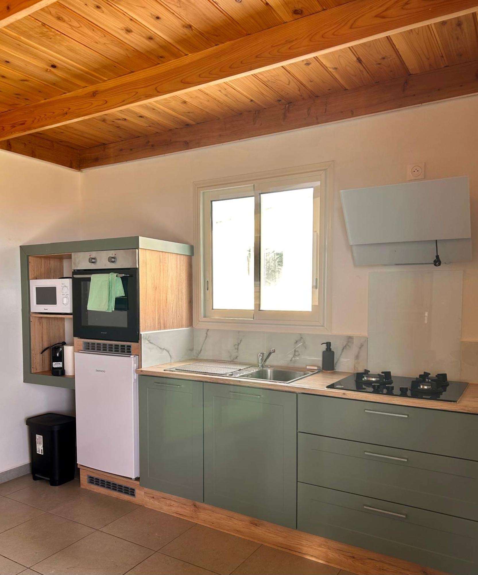 Logement Emeraude Sainte-Rose Eksteriør bilde
